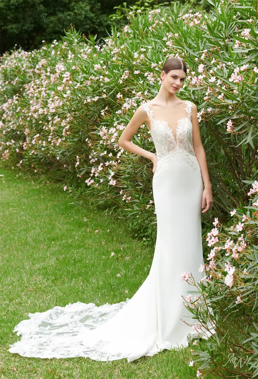aw bridal gown lacey sleek